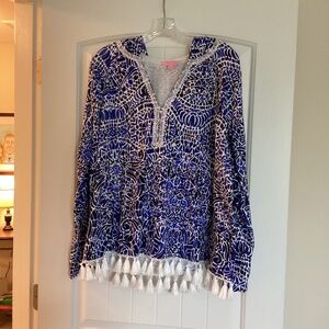 Lilly Pulitzer V Neck Hoodie size XL